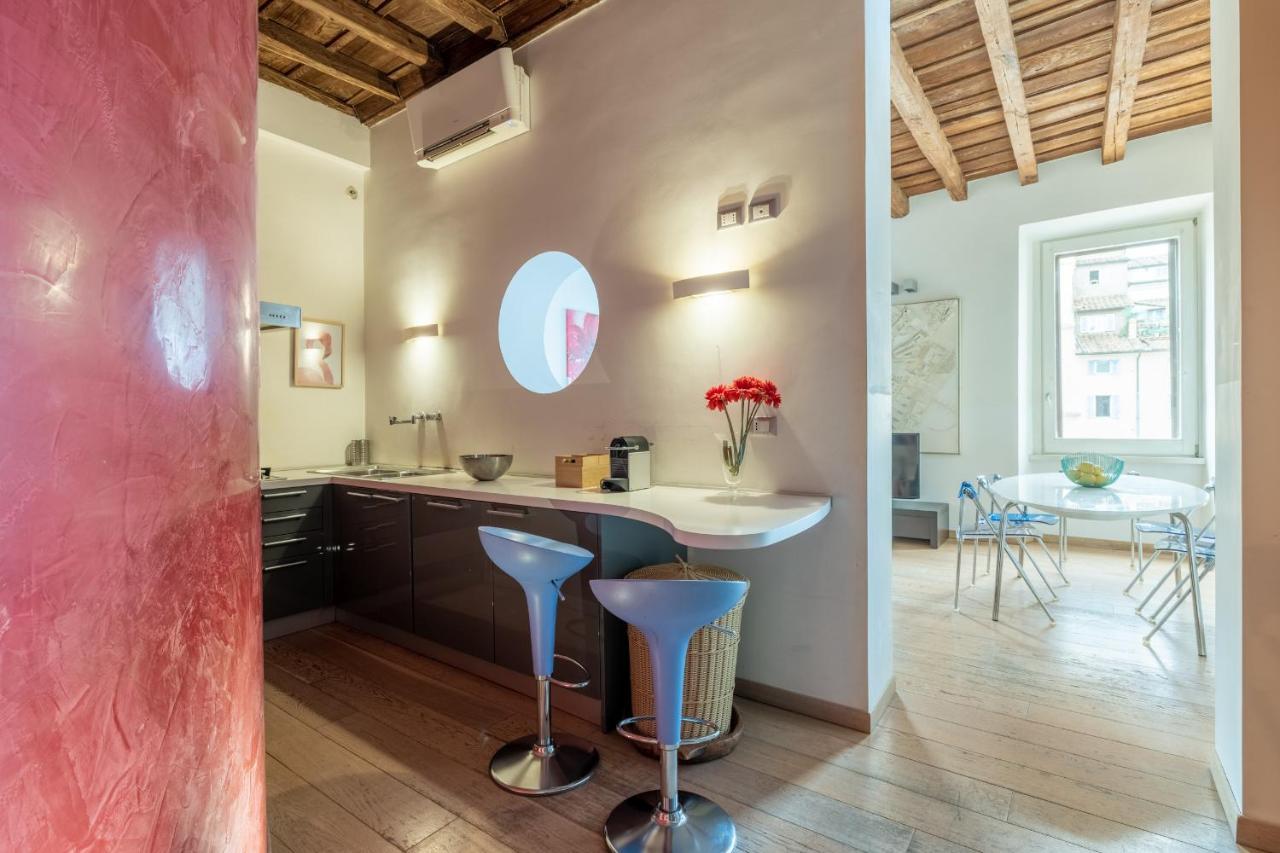 Modern apartment in Campo de Fiori Roma Esterno foto
