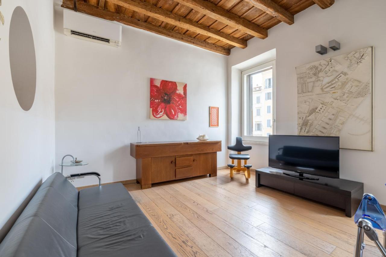 Modern apartment in Campo de Fiori Roma Esterno foto